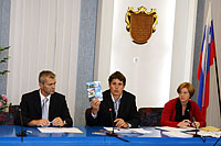 trzic_3_izredna_seja_sept2008_2.jpg trzic_3_izredna_seja_sept2008_2.jpg