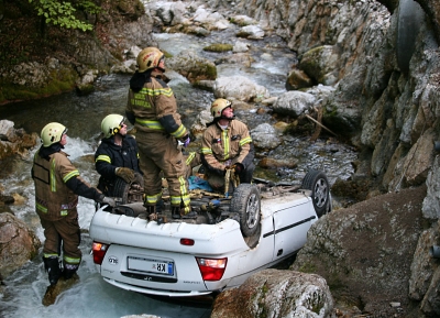 kropa_prometna_nesreca3.jpg kropa_prometna_nesreca3.jpg