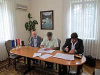 Radovljica_podpis_pogodbe_Kropa.JPG