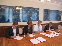 Radovljica_javna_blagajna.jpg Radovljica_javna_blagajna.jpg