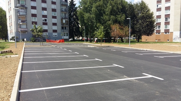 Kranj_parkirisce_OS_Simona_Jenka.jpg Kranj_parkirisce_OS_Simona_Jenka.jpg